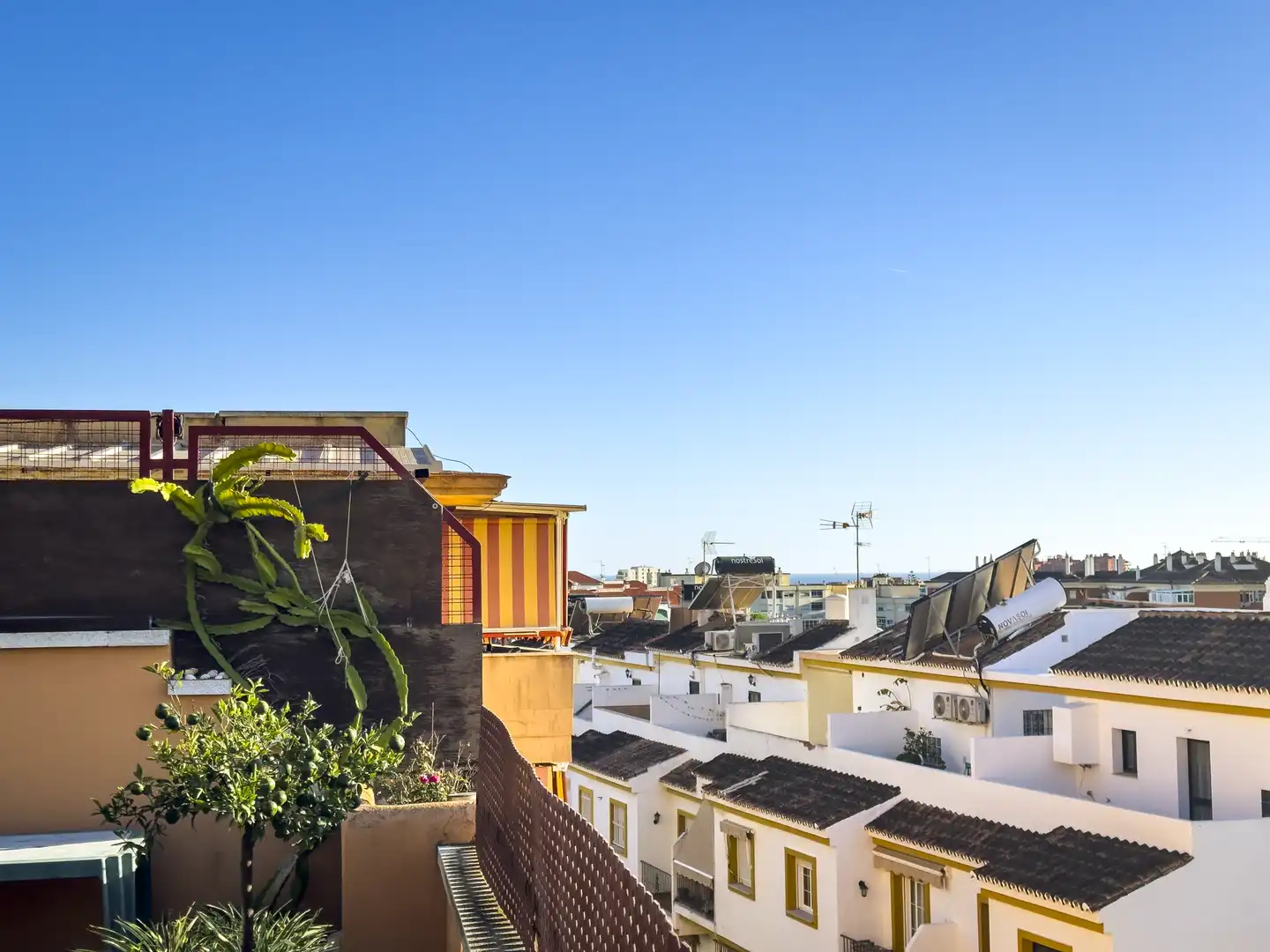 Exterior view of Attic for sale in Estepona  with Air Conditioner, Terrace and Storage room