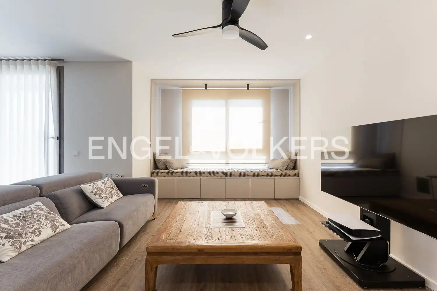 Wohnzimmer von Wohnung zum Verkauf in Valencia mit Klimaanlage, Heizung und Terrasse