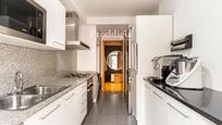 Kitchen of Flat for sale in Sant Cugat del Vallès  with Air Conditioner, Heating and Terrace