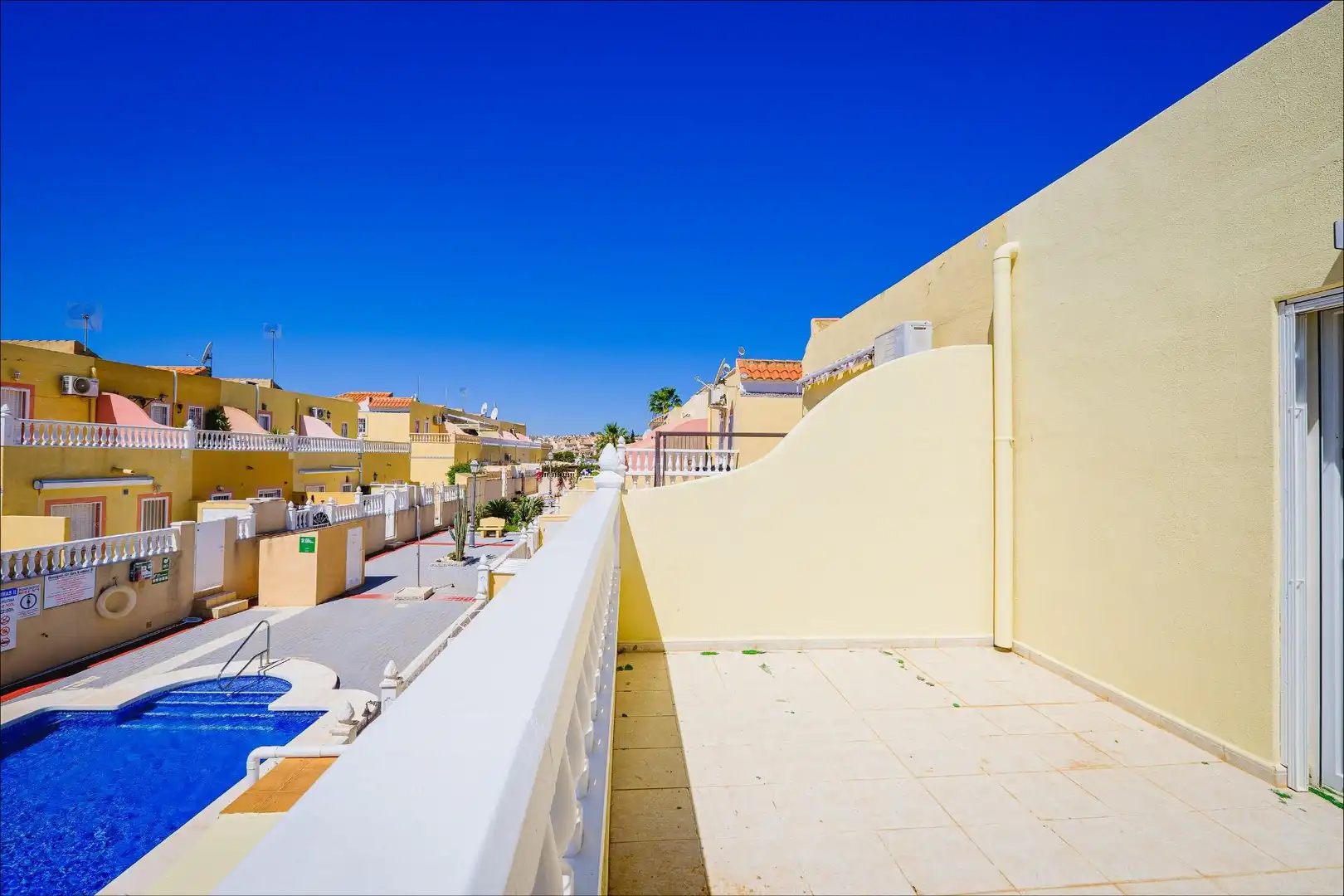 Terraza de Casa adosada en venta en Orihuela con Aire acondicionado, Calefacción y Jardín privado