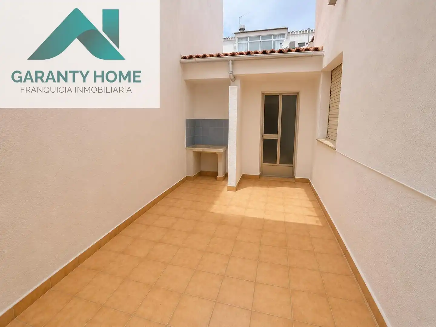 Terraza de Piso en venta en Martos con Aire acondicionado y Amueblado