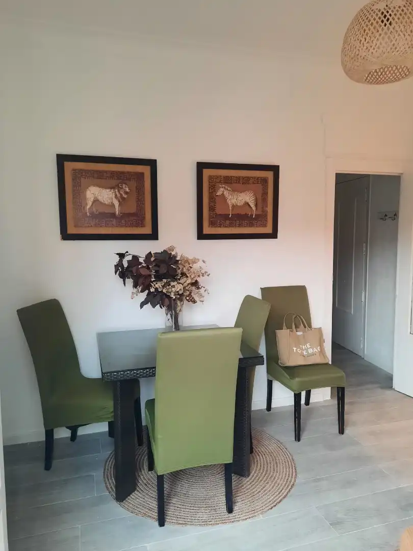 Comedor de Piso de alquiler en Zaragoza con Calefacción, Amueblado y Horno