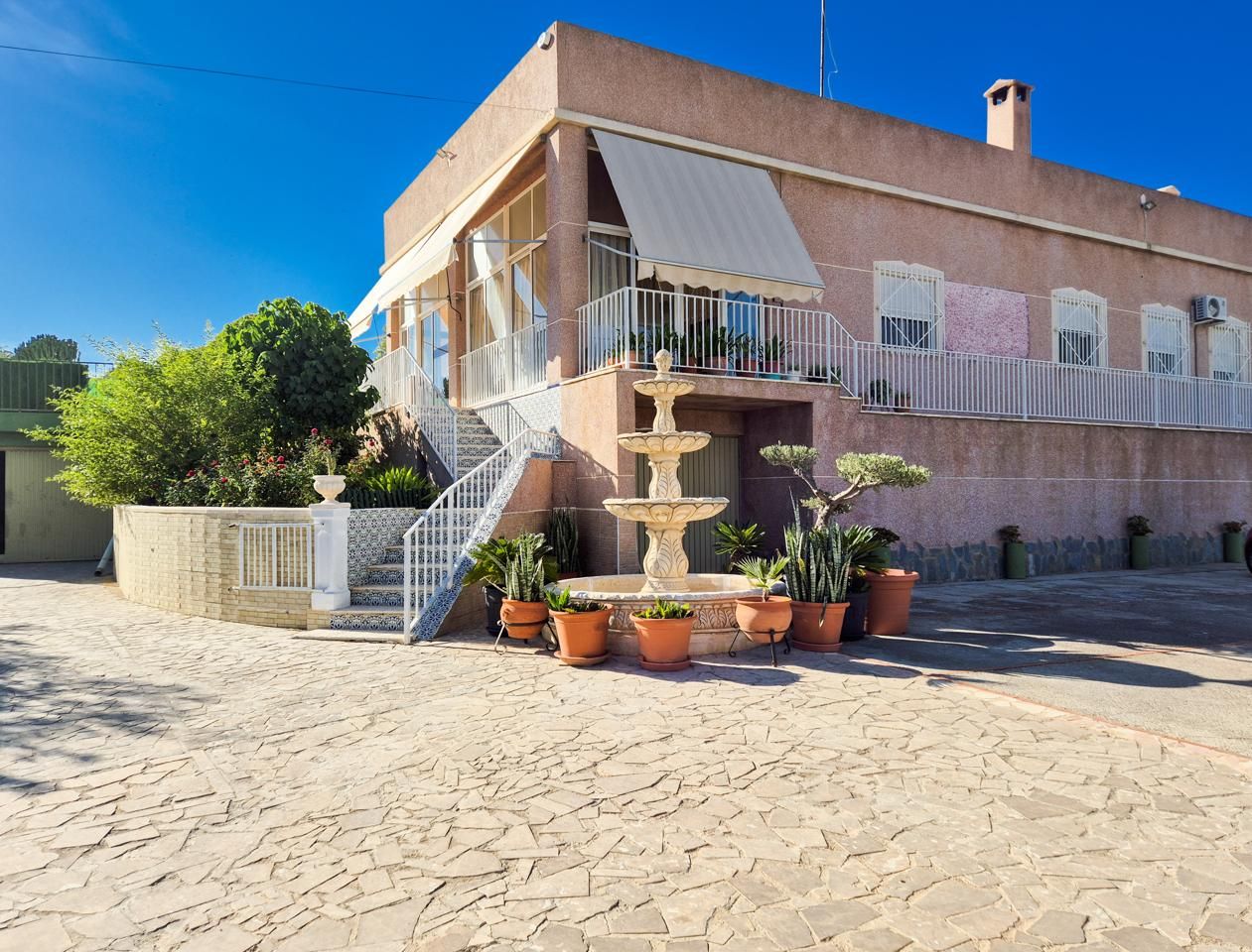 Exterior view of House or chalet for sale in Elche / Elx  with Air Conditioner and Balcony
