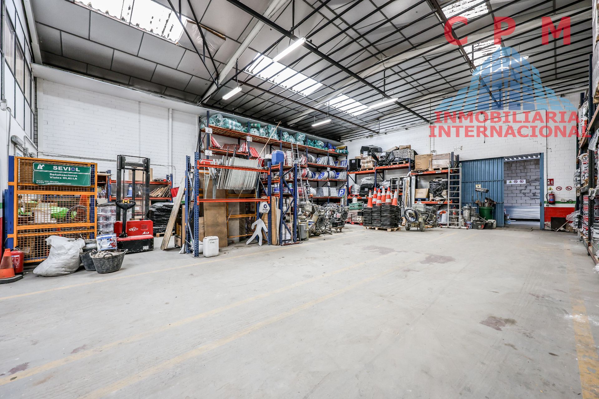 Nau industrial en venda en San Fernando de Henares amb Calefacció