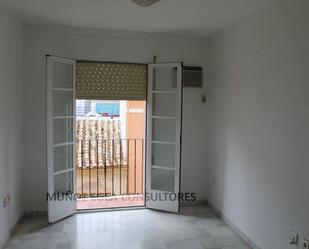 Flat to rent in Lucena  with Air Conditioner and Storage room