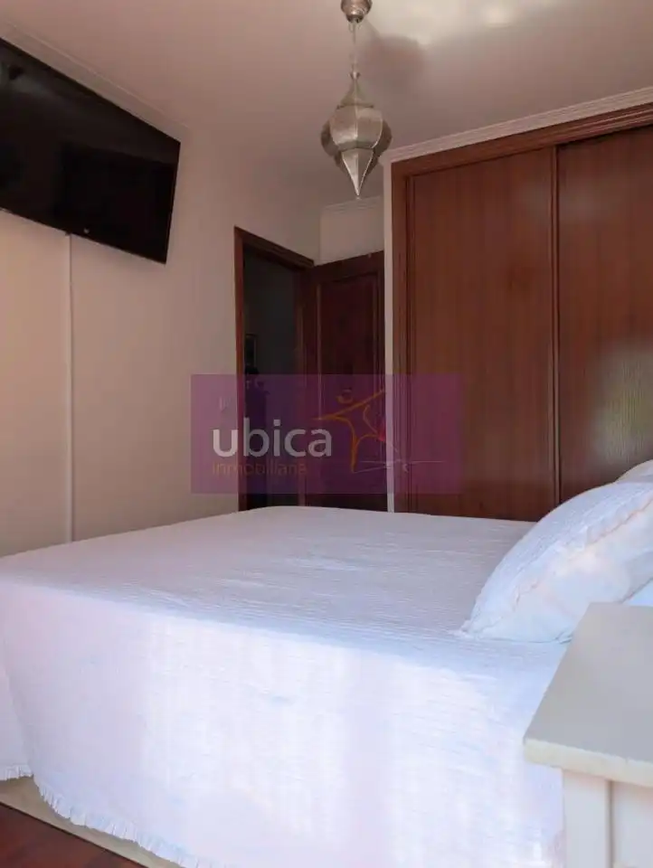 Bedroom of Attic for sale in Vigo   with Heating, Parquet flooring and Terrace