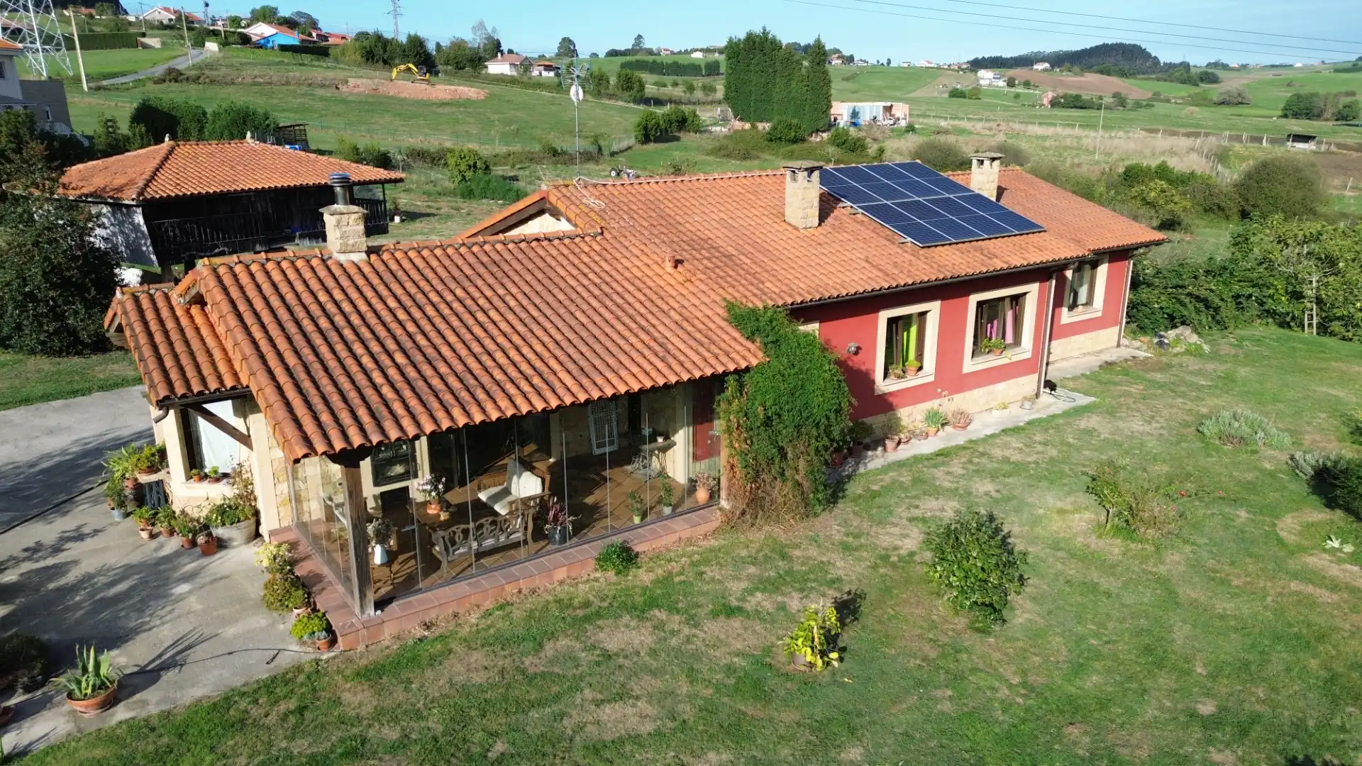 Detached house with garden for sale in Carretera de la Granda, imagen 3