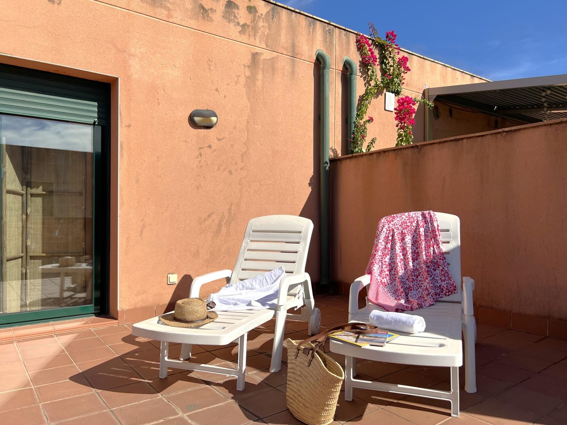 Terrassa de Casa adosada en venda en Sant Pere Pescador amb Aire condicionat, Calefacció i Terrassa