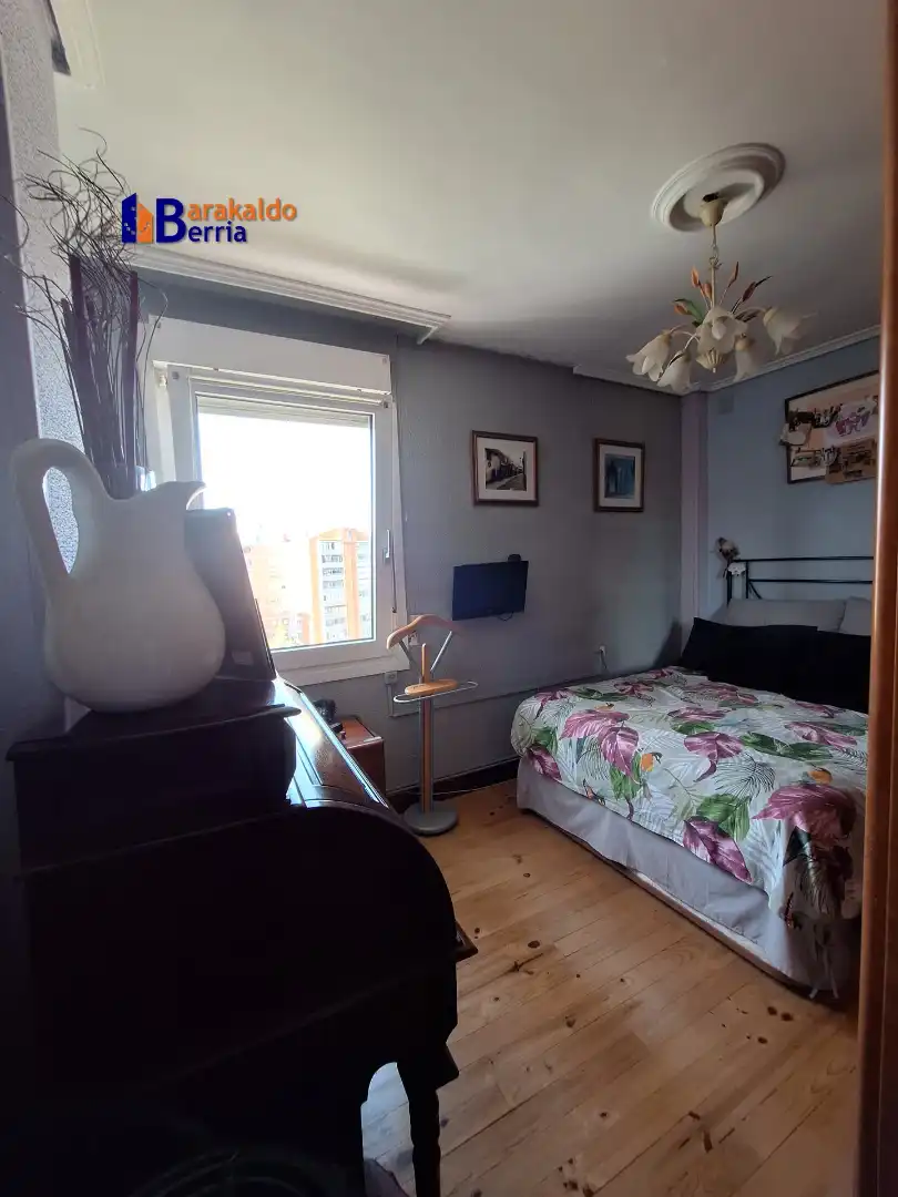 Flat with lift for sale in Granados Kalea, imagen 11