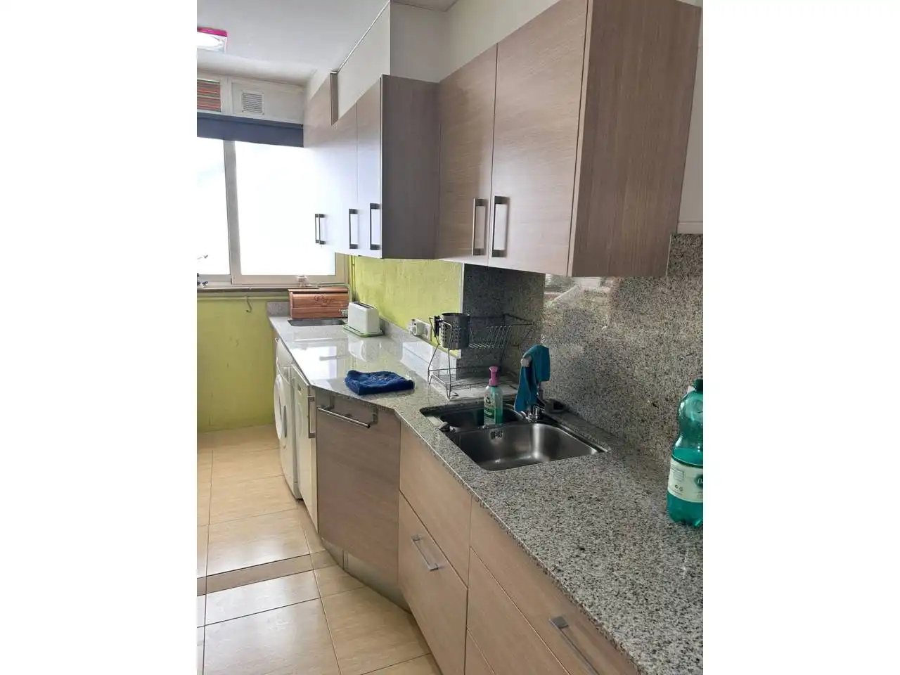 Cocina de Piso de alquiler en Girona con Calefacción, Amueblado y Balcón