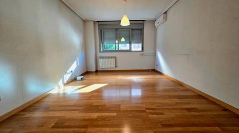 Foto 2 de Piso en venta en Calle Fuente Vieja, 2, El Nido - Las Fuentes, Madrid