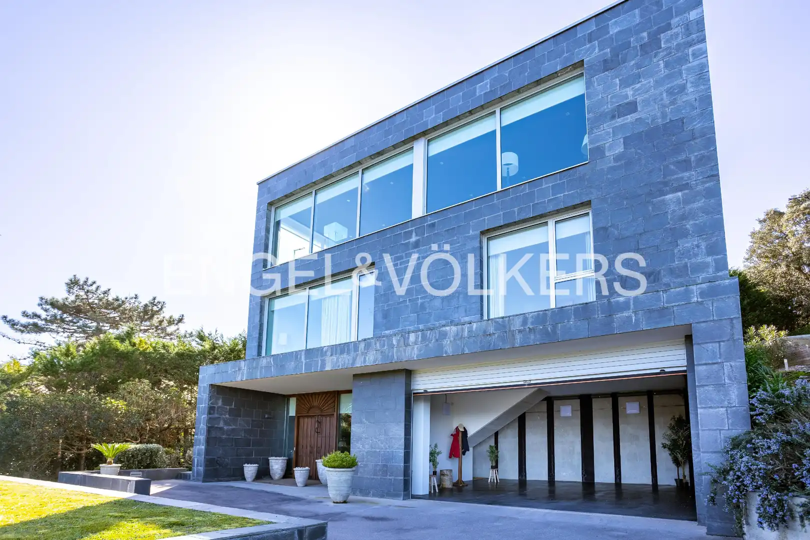Vista exterior de Casa o chalet en venta en Bareyo con Calefacción, Jardín privado y Terraza