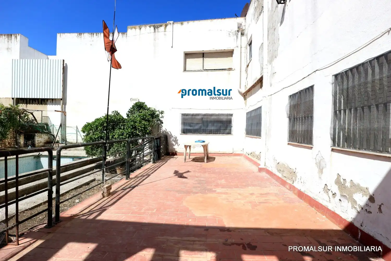 Casa o chalet en venta en Puente Genil con Terraza, Trastero y Piscina