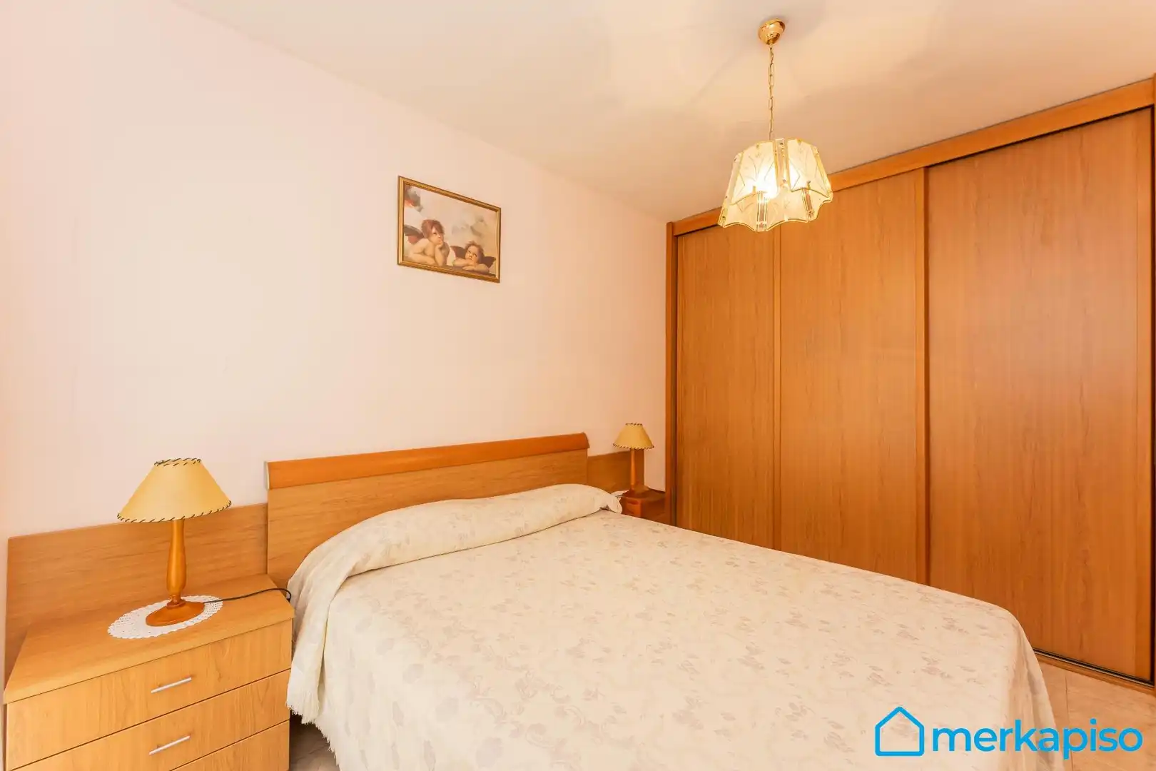 Habitación de Casa adosada en venta en Viladecans con Calefacción, Jardín privado y Terraza