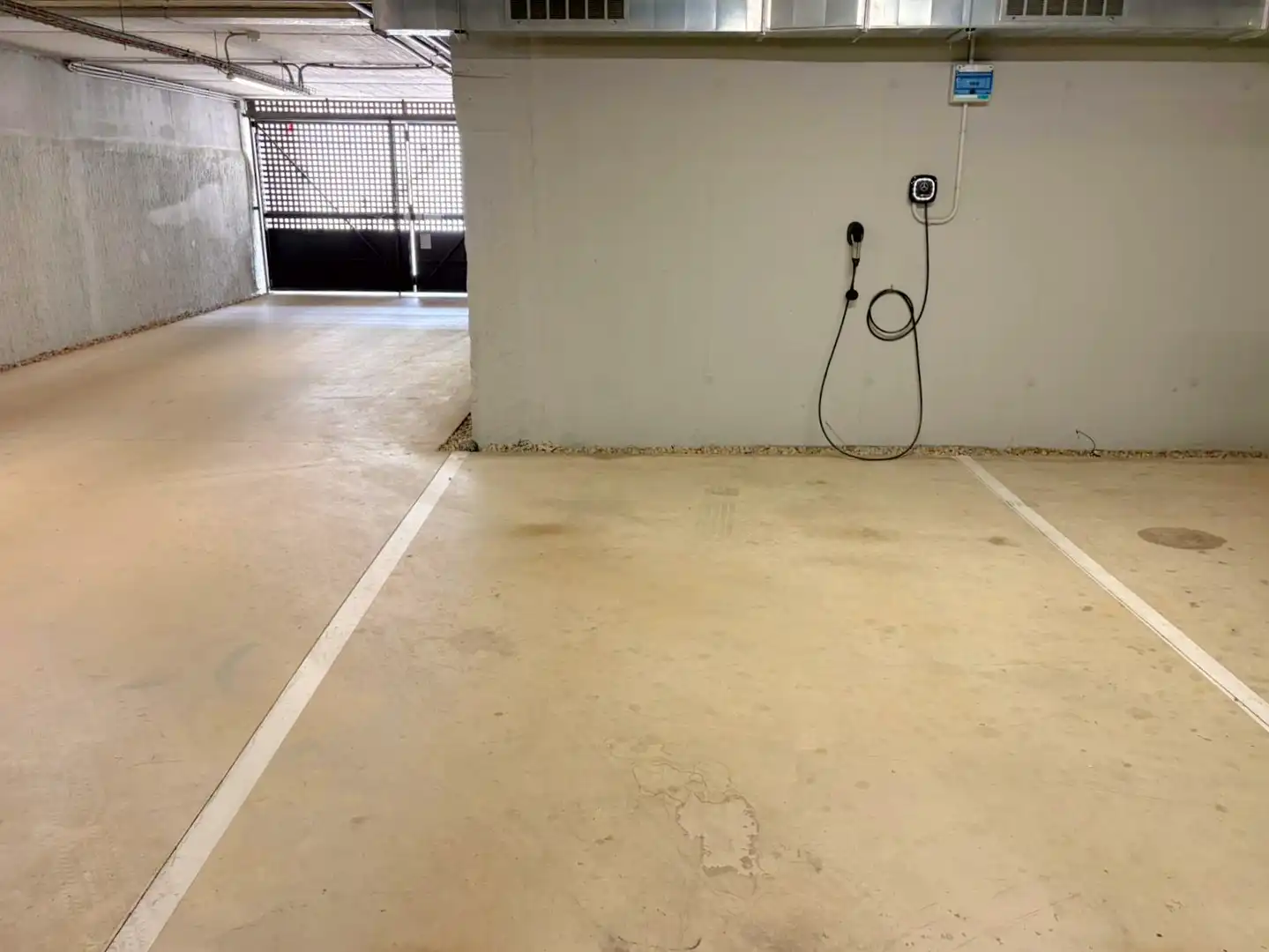 Parking of Flat for sale in El Prat de Llobregat  with Air Conditioner, Parquet flooring and Terrace