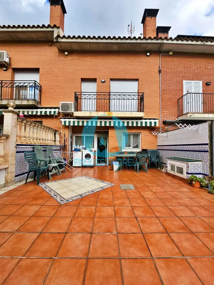 Casa o chalet en venta en Camí de la Serra