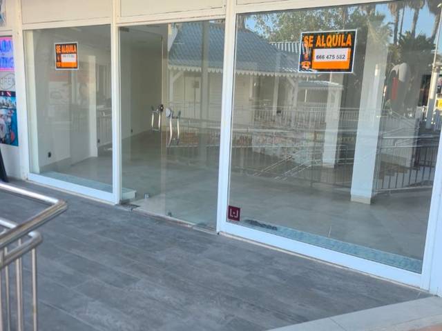 Local comercial en Alquiler en Avenida Rafael Puig Lluvina, 9 en Playa de las Américas