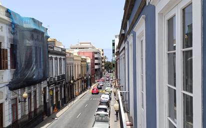 Vista exterior de Pis en venda en Las Palmas de Gran Canaria
