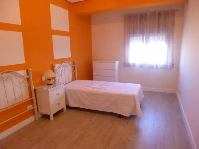 Bedroom of Flat for rent in Madrid  with Air Conditioner, Heating and Terrace