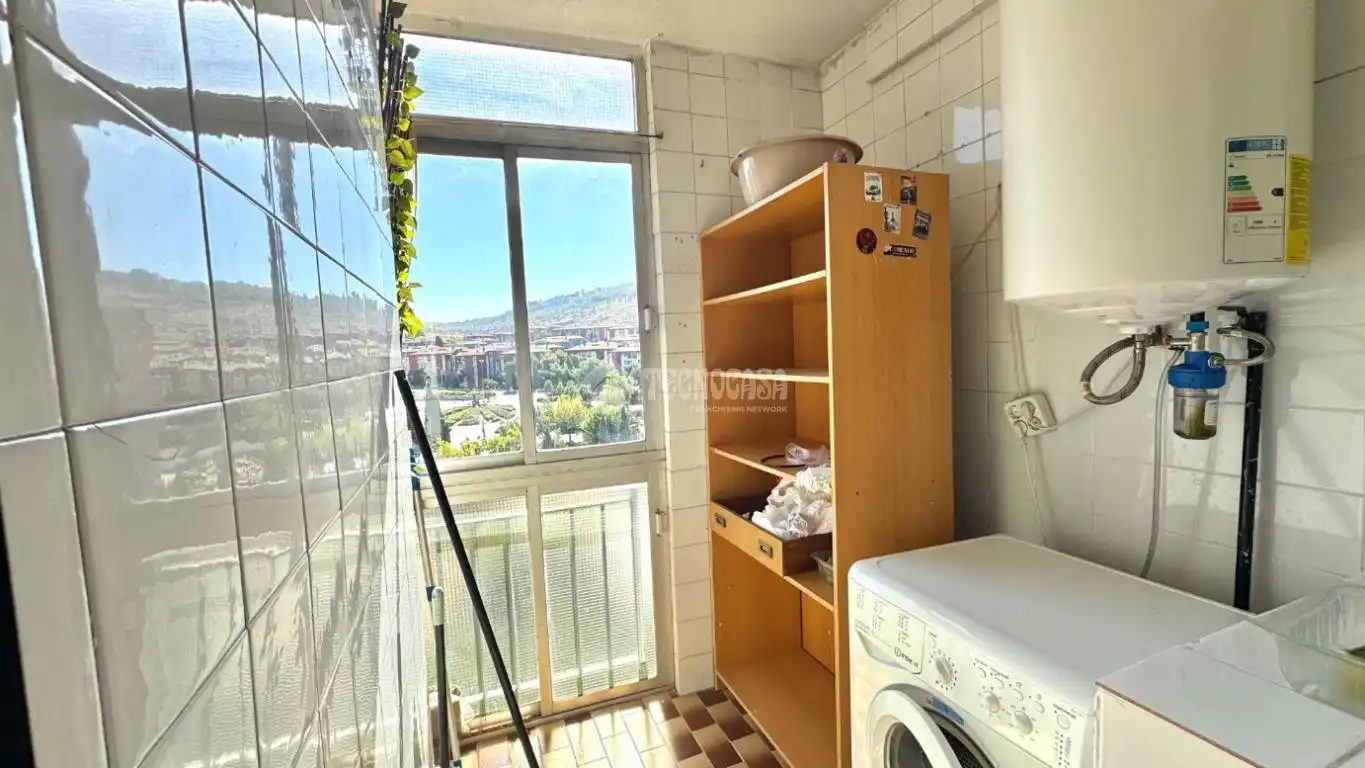 Habitación de Piso de alquiler en Granada con Amueblado
