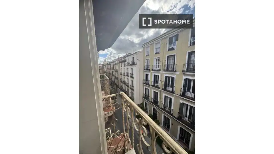 Appartamento con terrazza in affitto a Centro, imagen 17