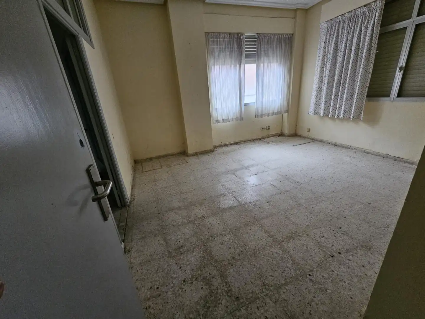 Local comercial en alquiler en Avenida BONDAD 6, imagen 8