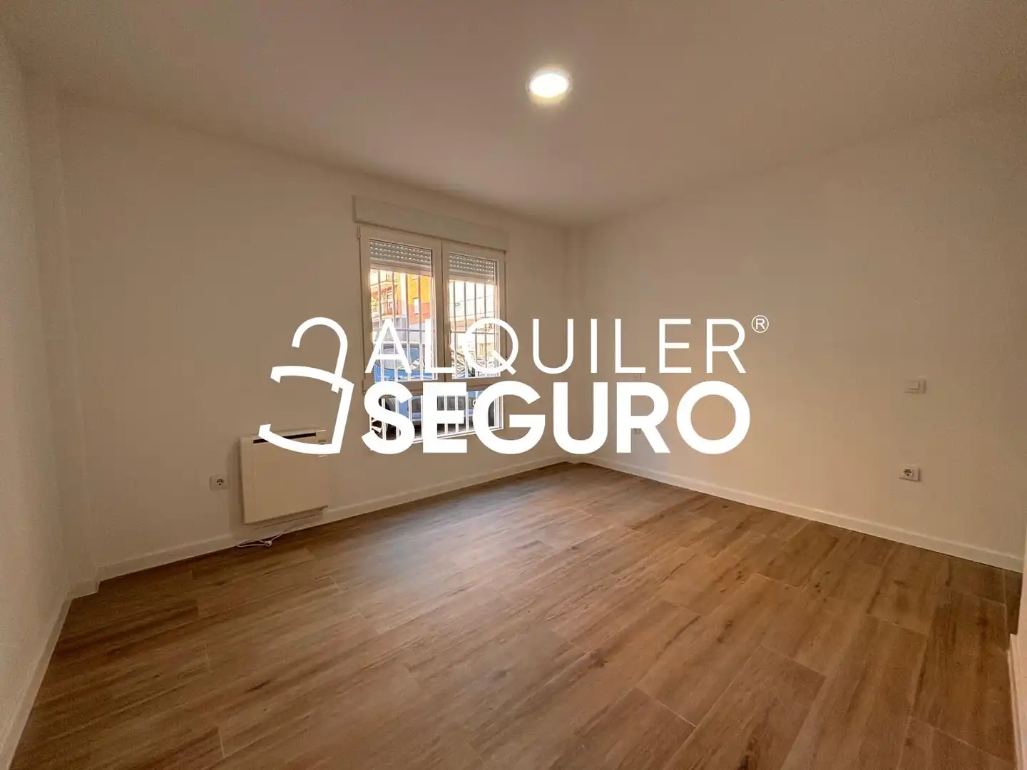 Schlafzimmer von Wohnung zur Miete in Madrid mit Heizung