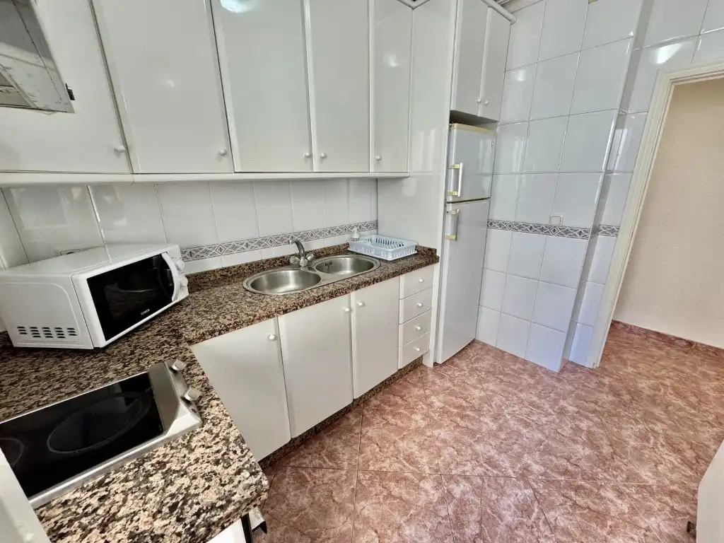 Wohnung zur Miete in Calle Infanta Doña Maria, Ciudad Jardín - Zoco