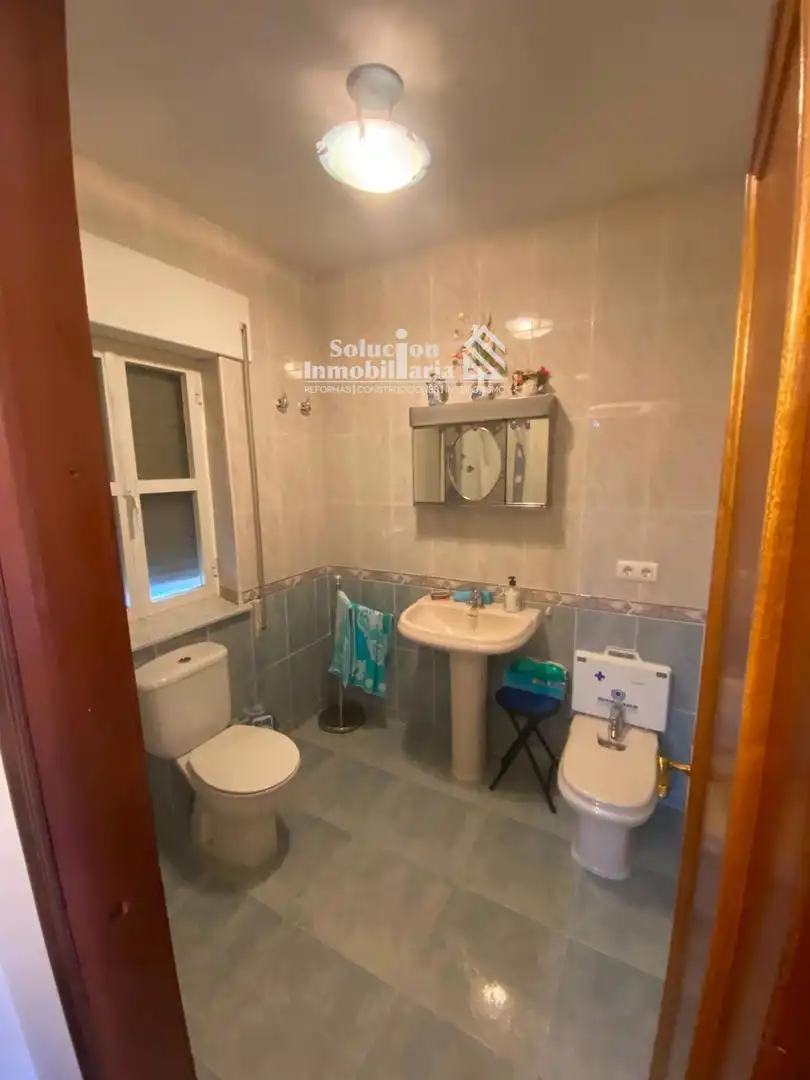 Bany de Casa o xalet en venda en Calvarrasa de Arriba amb Traster i Moblat