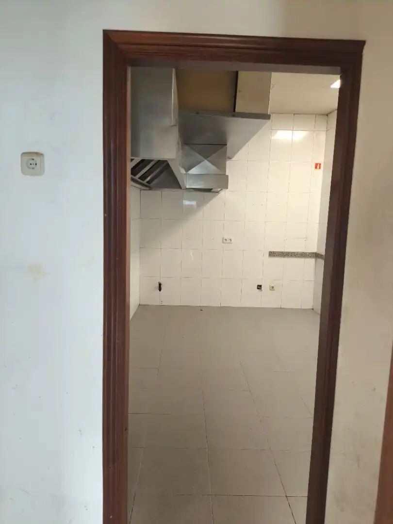 Küche von Geschaftsraum zum Verkauf in Ames