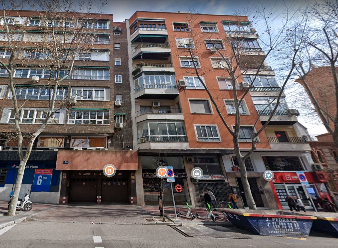 Exterior view of Garage for sale in  Madrid Capital