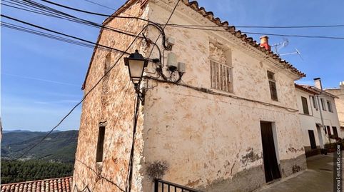 Foto 2 de Casa o xalet en venda a Castillo de Villamalefa, Castellón