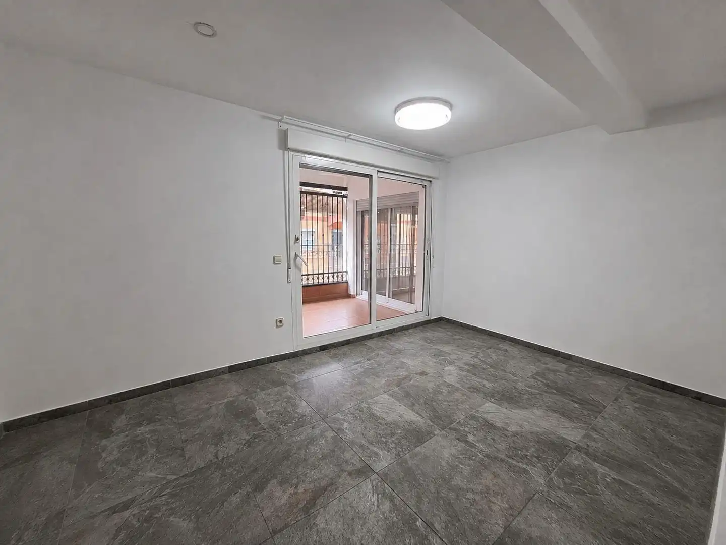 Piso en venta en Alzira con Aire acondicionado, Terraza y Amueblado
