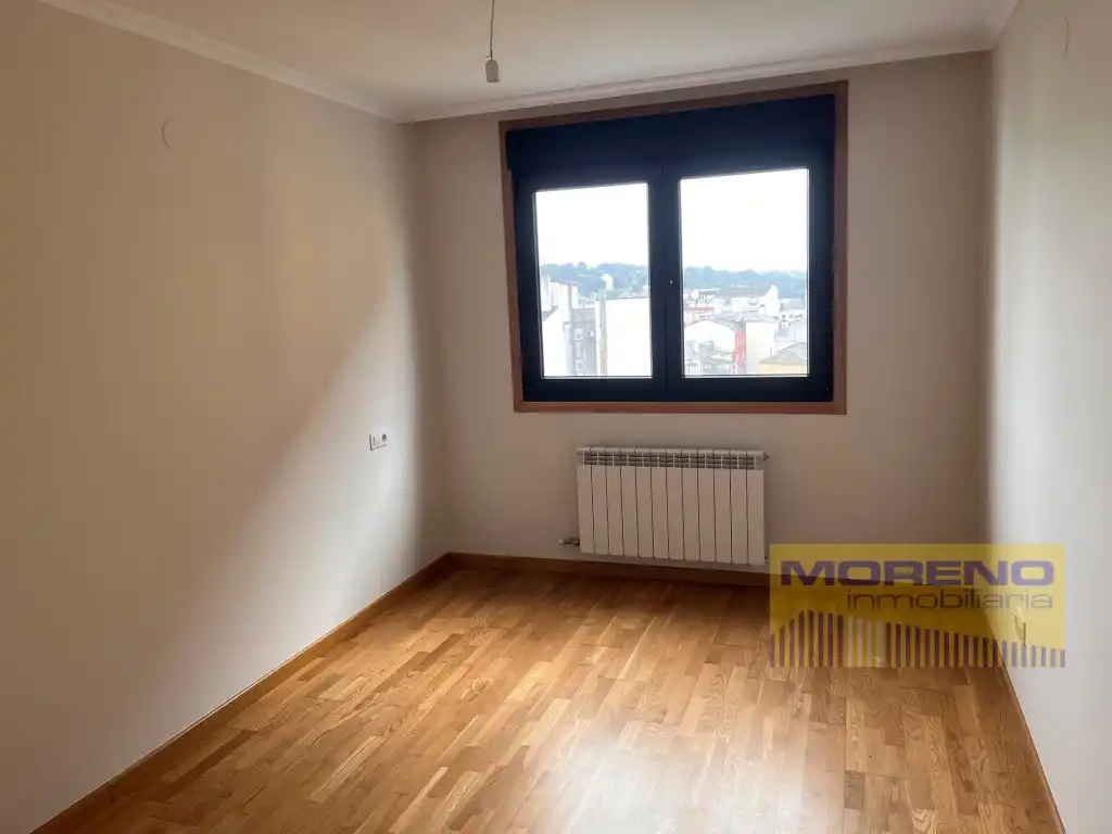 Piso con ascensor en venta en Rua Frei Luis De Granada, imagen 3