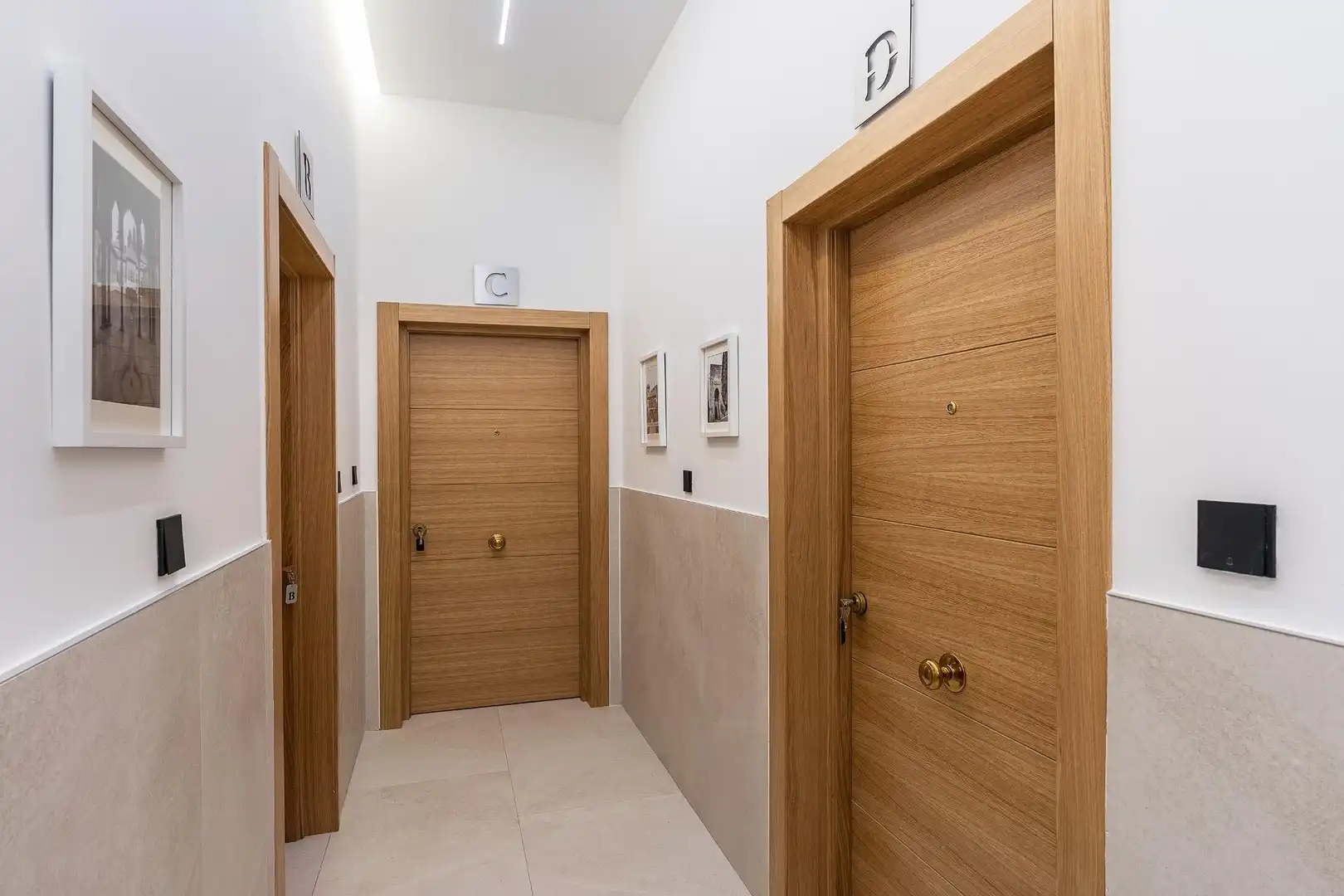 Ground floor for sale in Granada  with Air Conditioner, Private garden and Furnished
