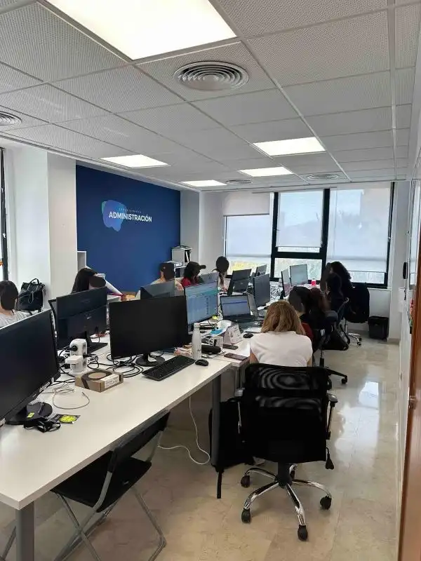 Ufficio in vendita a Calle Médico Vicente Reyes, imagen 18