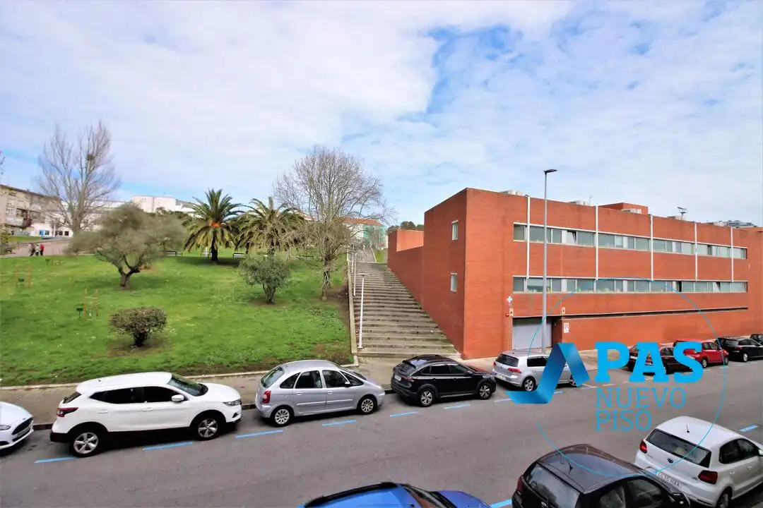 Vista exterior de Pis en venda en Santander amb Moblat