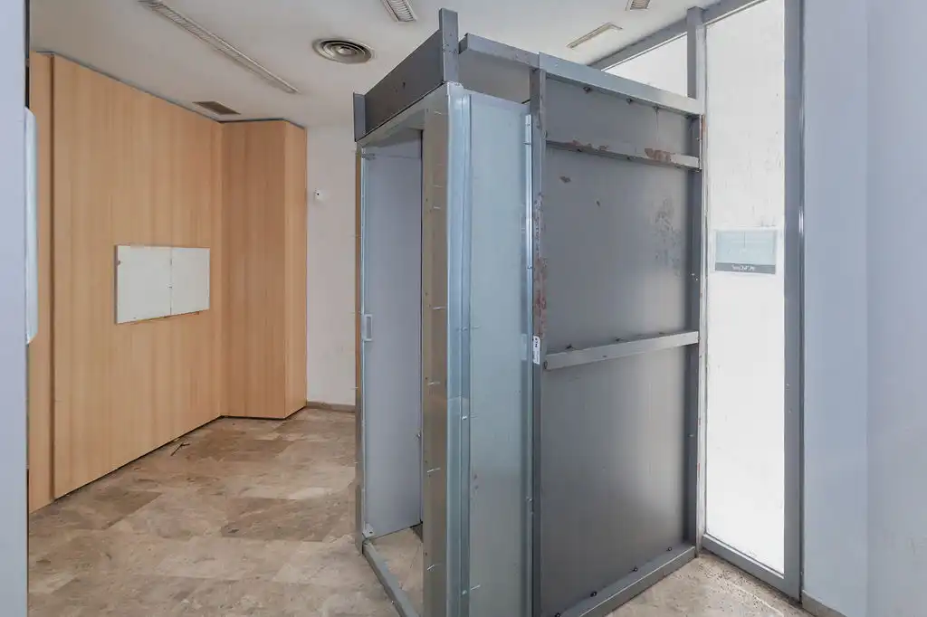 Local comercial de lloguer a Av de Nules, imagen 4