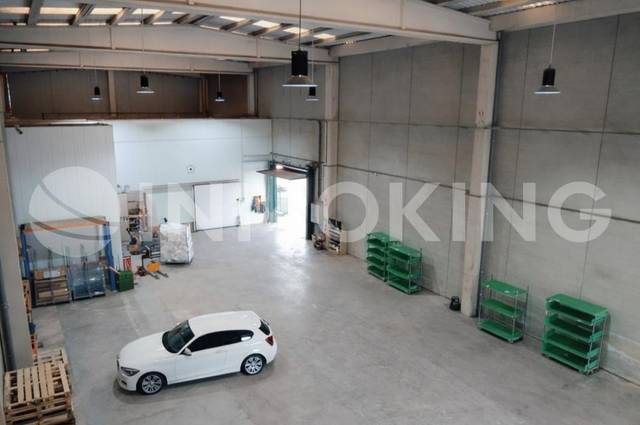 Nave industrial en Venta en Barrio de las Fronteras