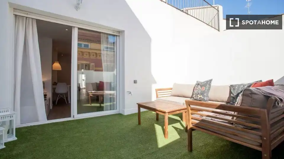 Piso con terraza en alquiler en Ciutat Vella, imagen 8