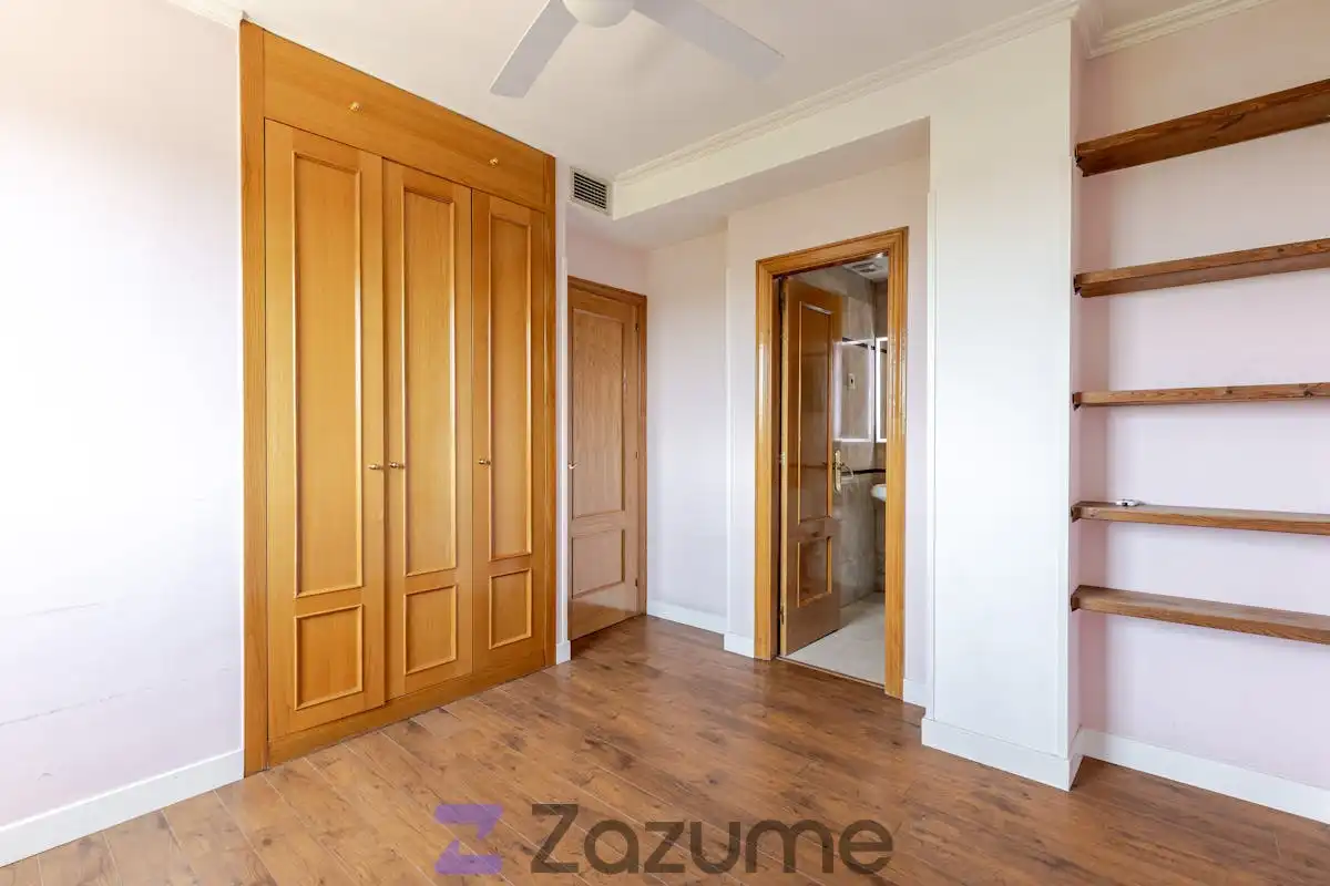 Habitación de Piso de alquiler en Madrid con Aire acondicionado, Calefacción y Piscina