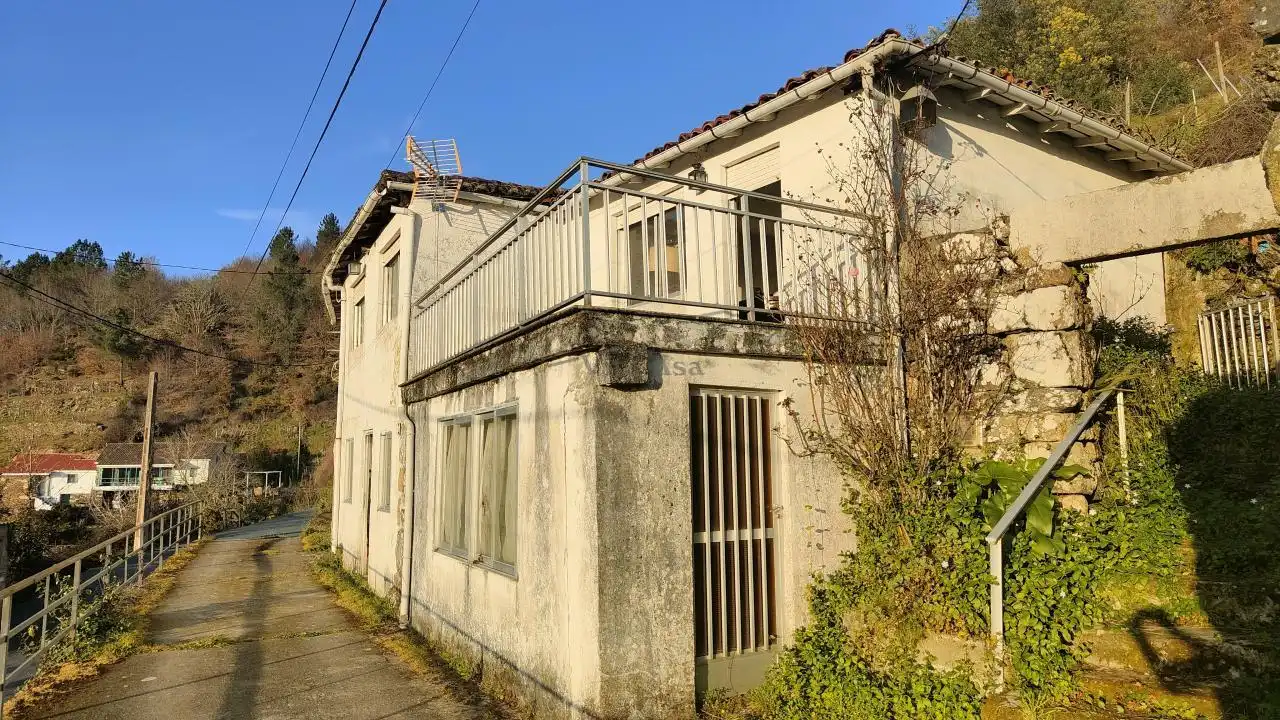 Casa rústica amb terrassa en venda a RAMUIN, imagen 2