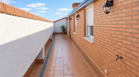 BLACK HOUSE SERVICIOS INMOBILIARIOS VENDE ÁTICO CON AMPLIA TERRAZA Y GARAJE EN RECAS, imatge 2
