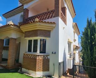 Vista exterior de Casa o xalet de lloguer en Mijas amb Piscina