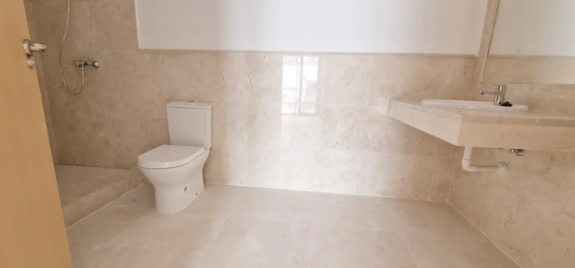 Baño de Casa adosada en venta en Casares con Jardín privado y Terraza