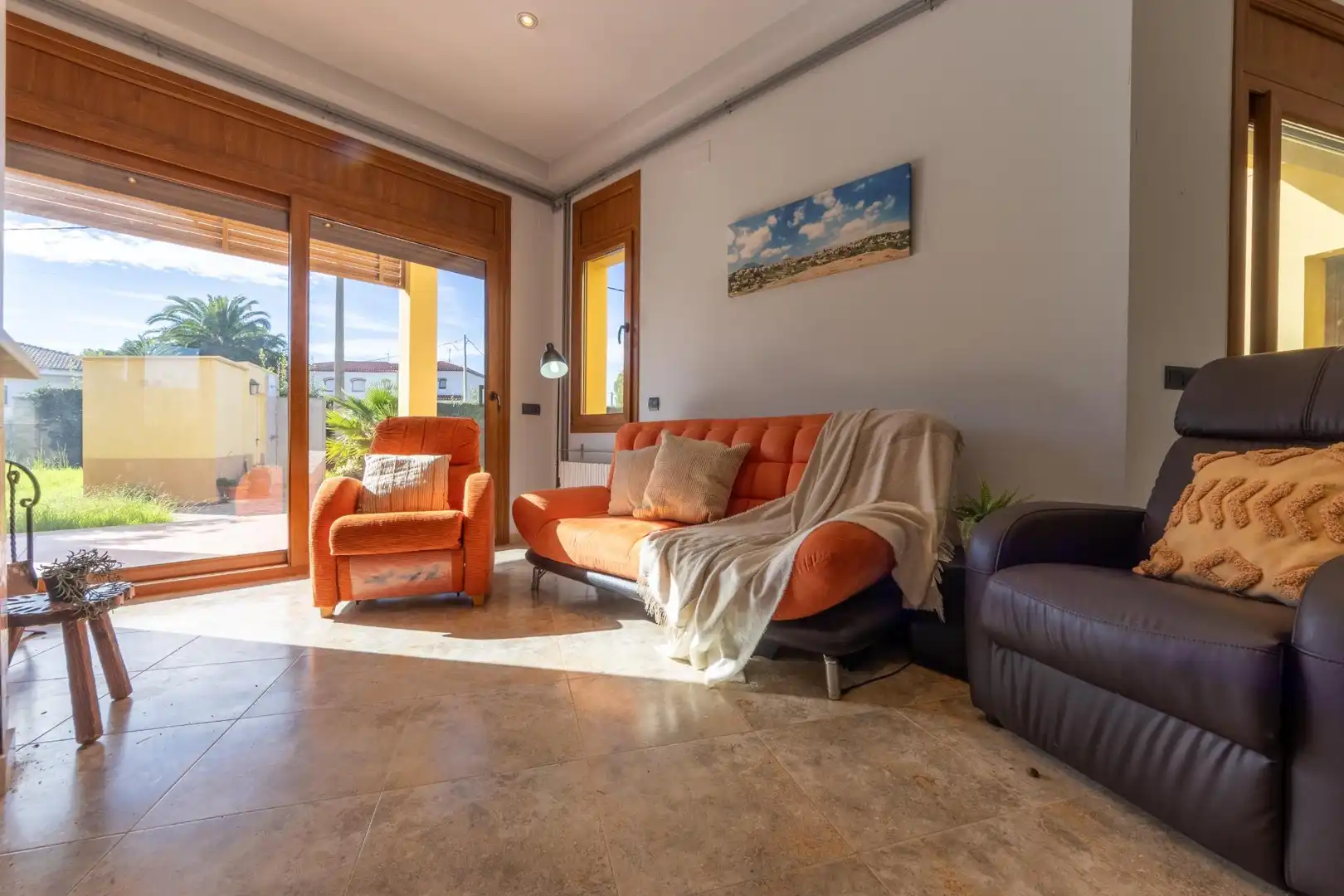 Sala d'estar de Casa o xalet en venda en Mont-roig del Camp amb Calefacció, Jardí privat i Terrassa