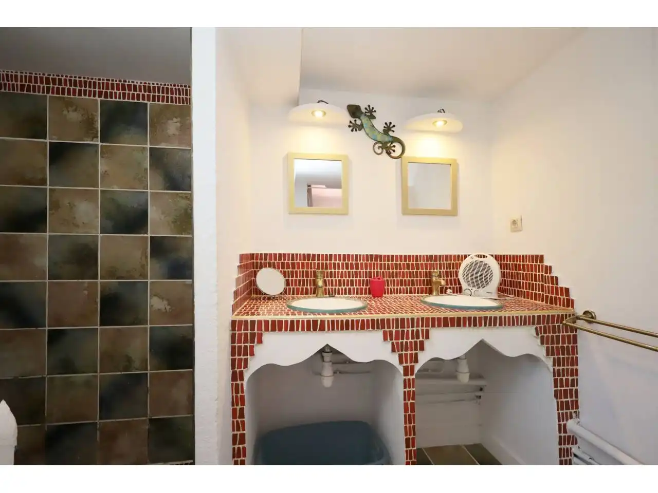 Bany de Casa o xalet en venda en Lloret de Mar amb Aire condicionat, Calefacció i Jardí privat