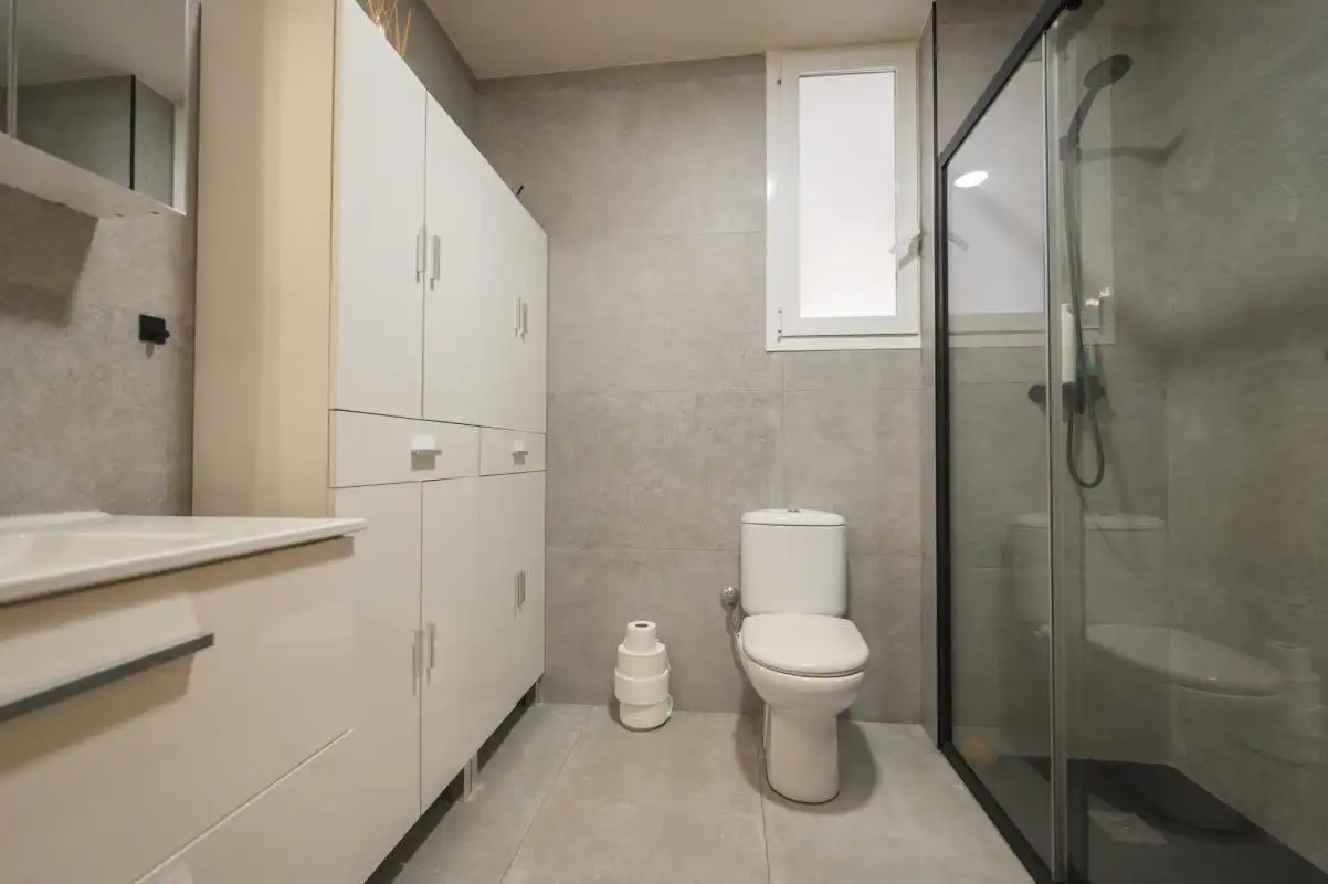 Baño de Piso en venta en Sant Antoni de Portmany con Aire acondicionado y Calefacción
