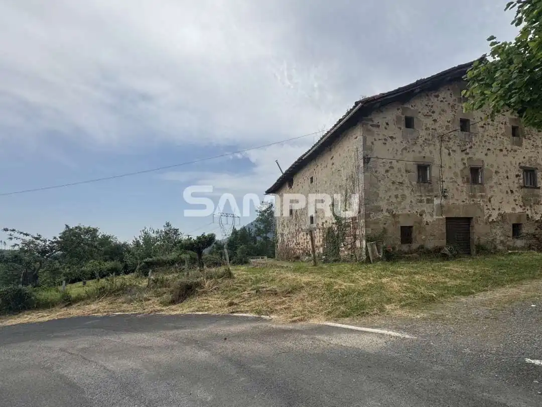 Country house zum Verkauf in Eskoriatza