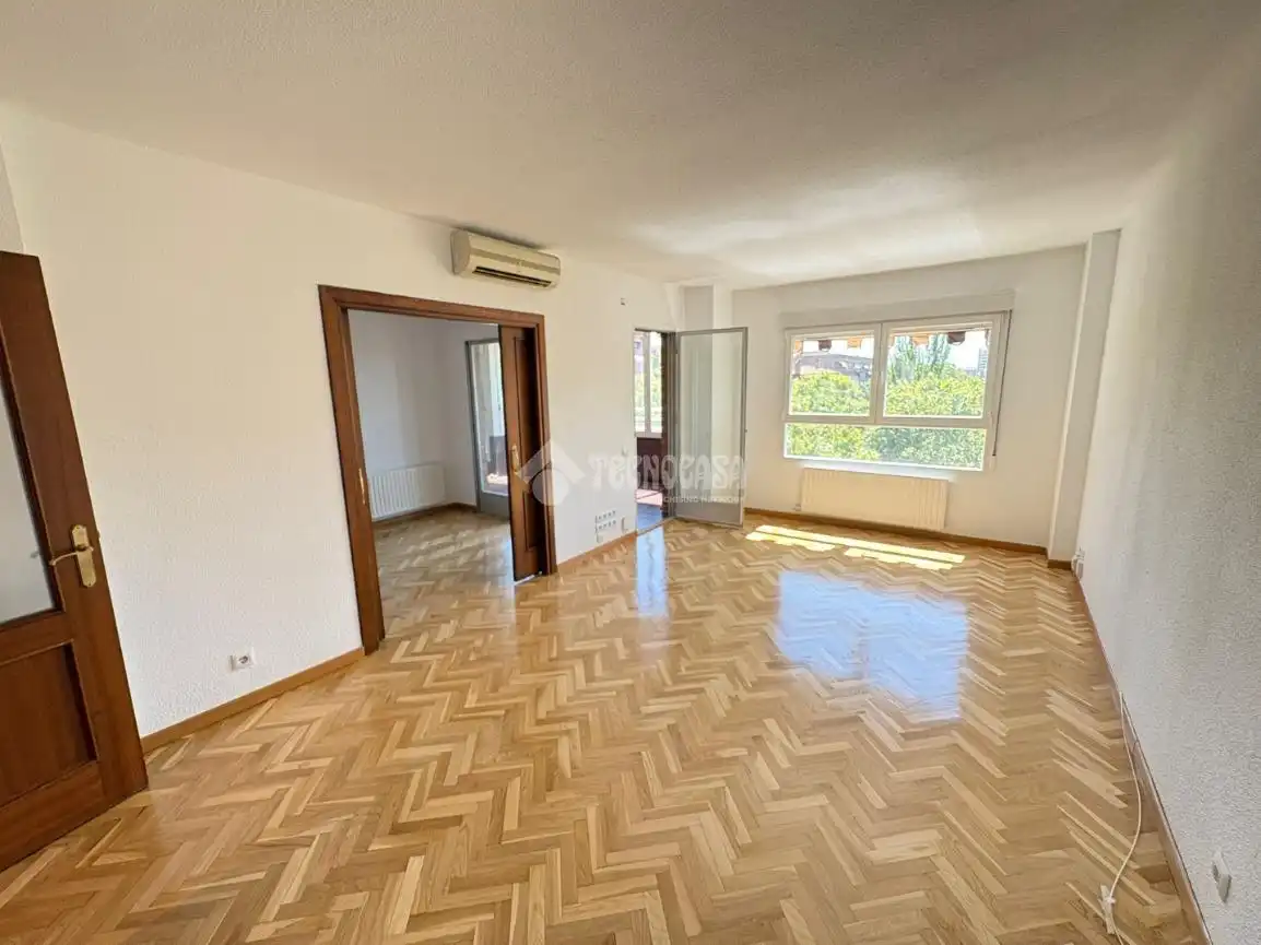 Appartamento con piscina in affitto a Chamartín, imagen 4